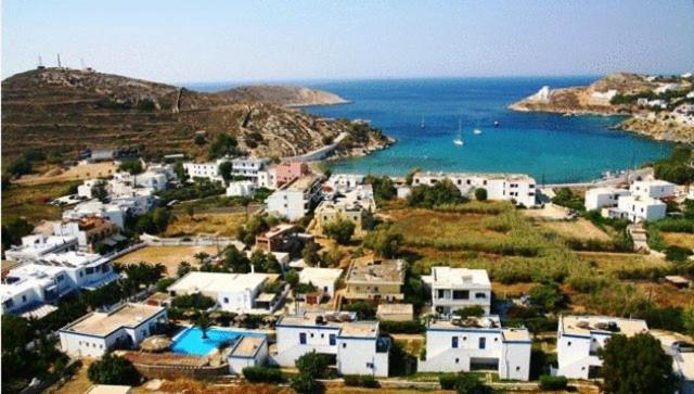 Amfitrion Hotel Vari  Bagian luar foto